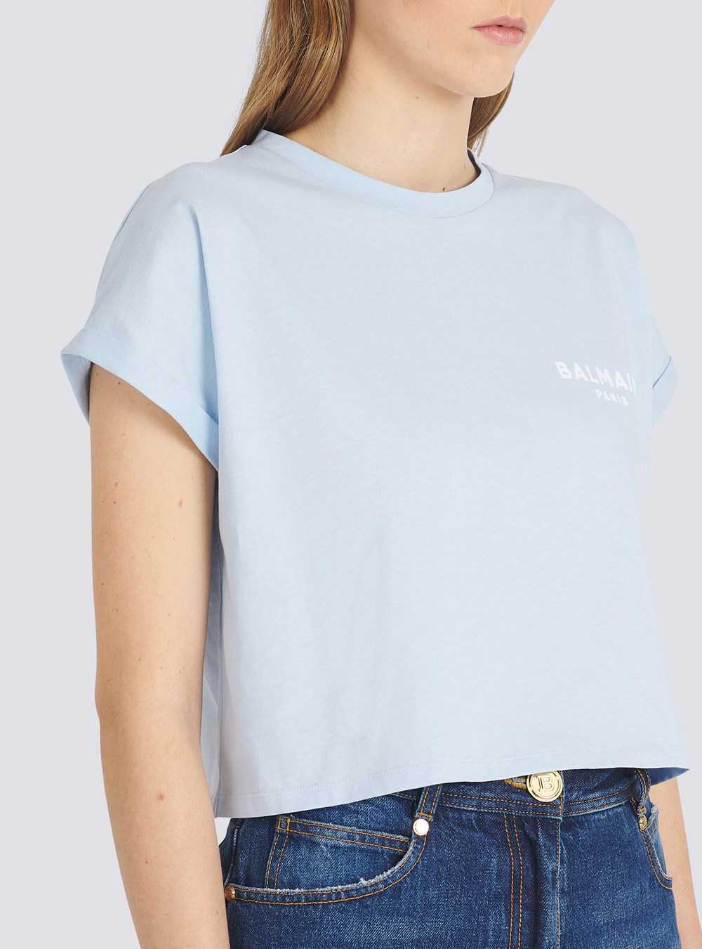 Balmain Cropped Eco-designed Cotton T-shirt With Small Flocked Balmain Logo Blue | HMDJFLI-01