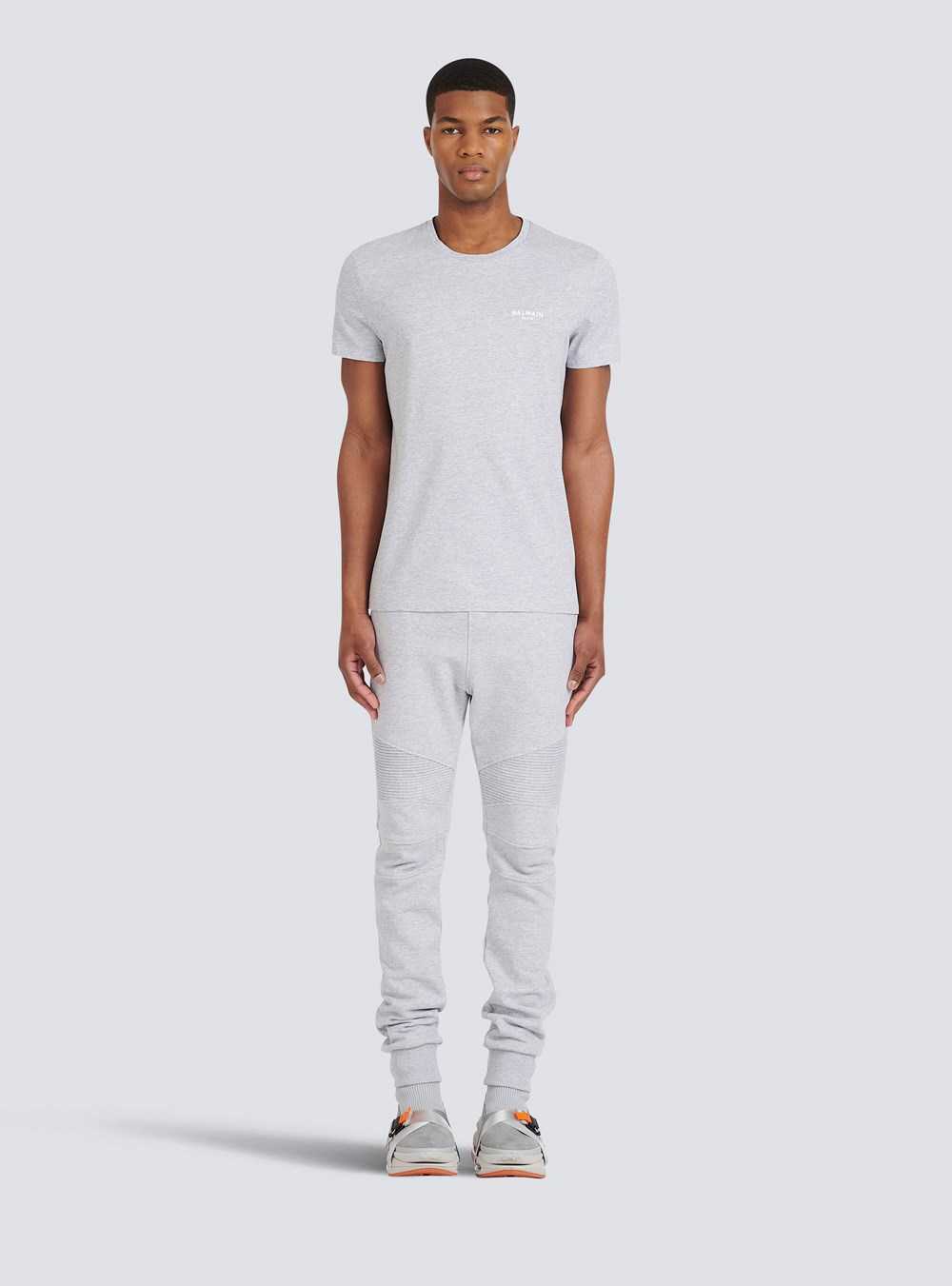 Balmain Eco-designed Cotton T-shirt With Small Flocked Balmain Paris Logo Grey | XMOYRGQ-82