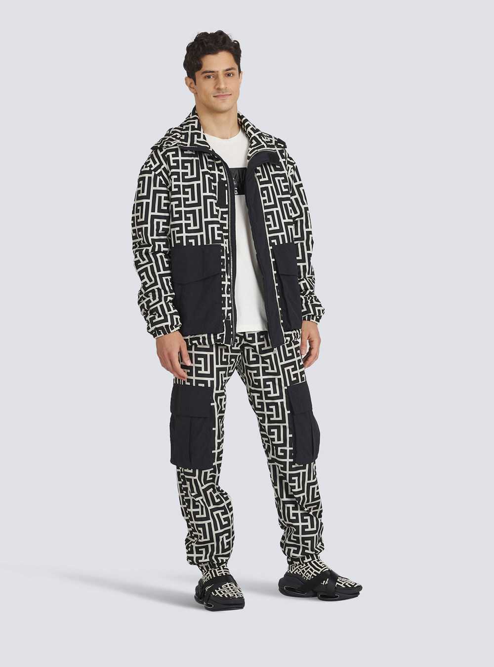 Balmain Hooded Nylon Jacket With Maxi Balmain Monogram Black | LUXAJPF-87