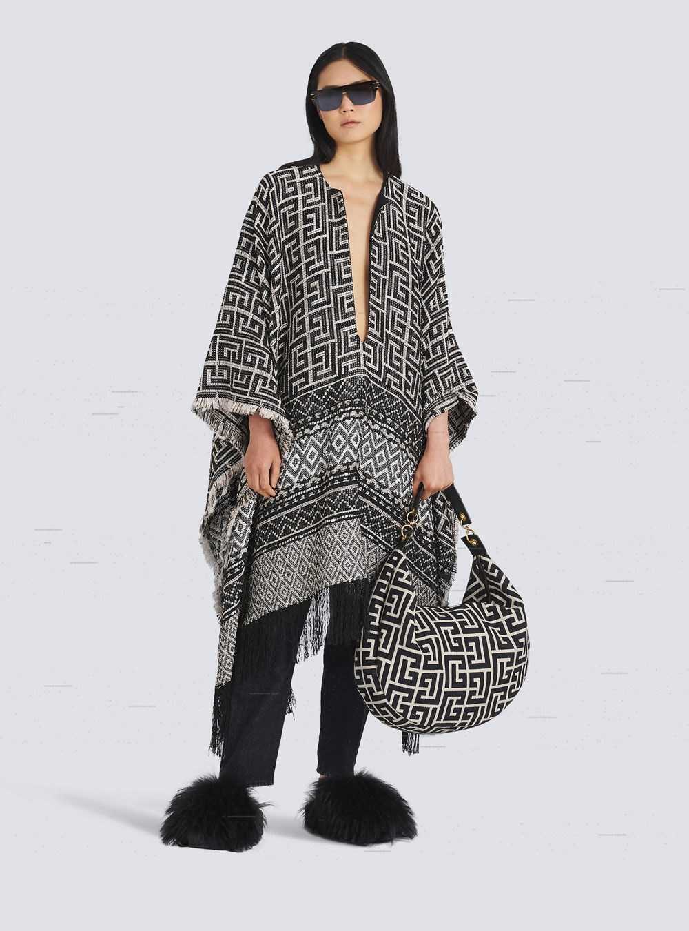 Balmain Knit Poncho With Balmain Monogram Print Black | EMLRUJW-68